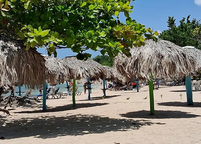 Cortlang Vacation Rentals, Costambar