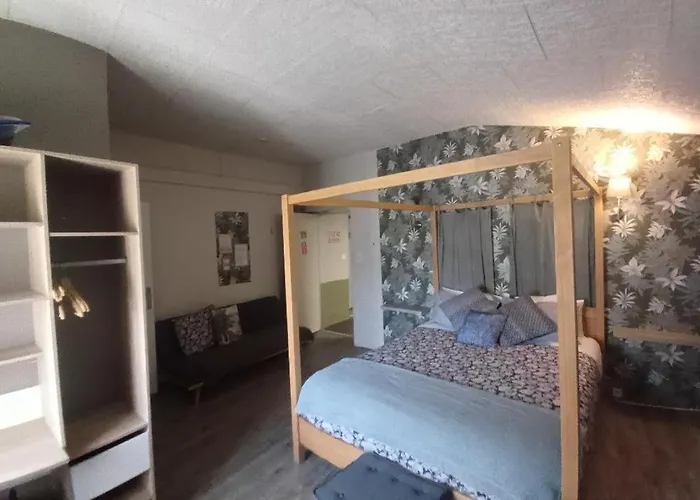 Hotel Saint-Florent, A 2 Pas Du Theatre Antique D'Orange