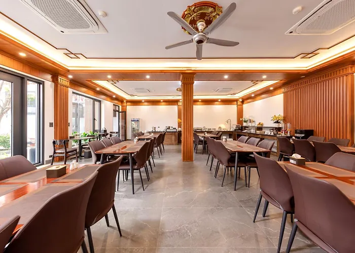 Tam Coc Center Luxury Hotel & Villa