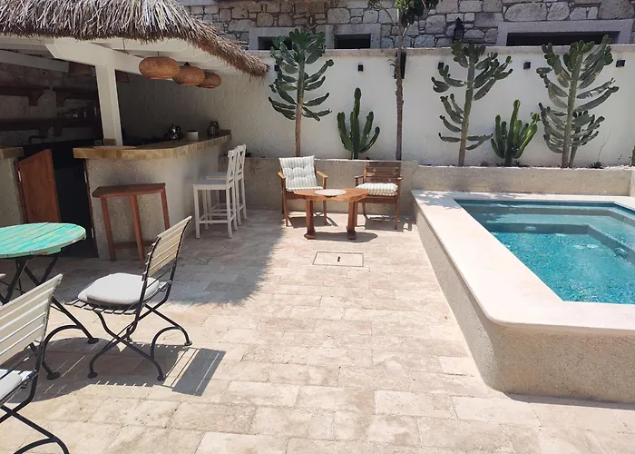 Moon Alaçatı adults only