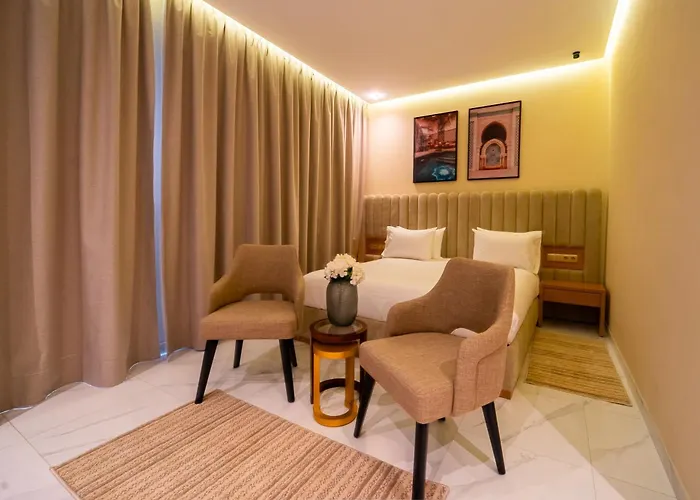 Rafiny Hotel