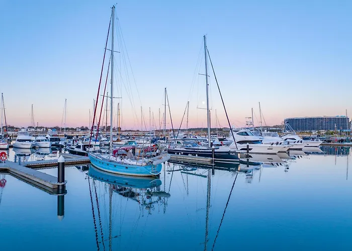 Crowne Plaza Shell Cove Marina By Ihg