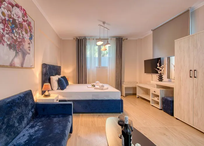 Valery Apartments