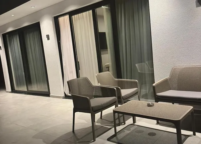 Hotel Lili-1