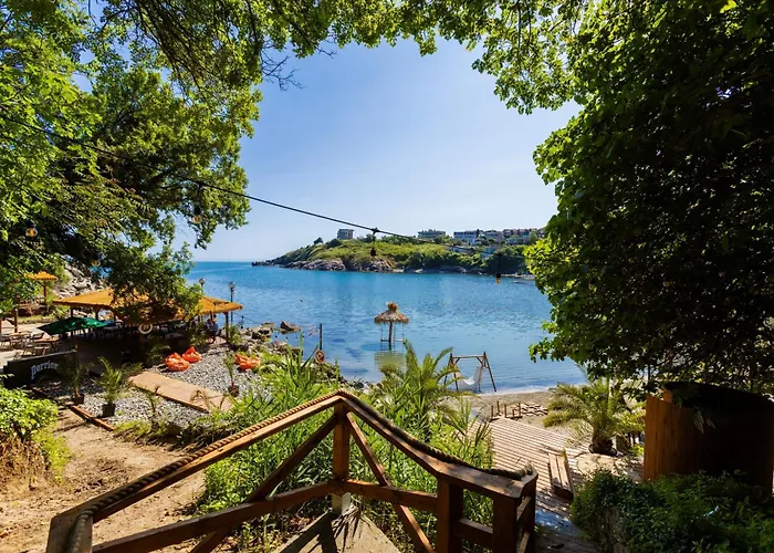 Paradise Bay Hotel