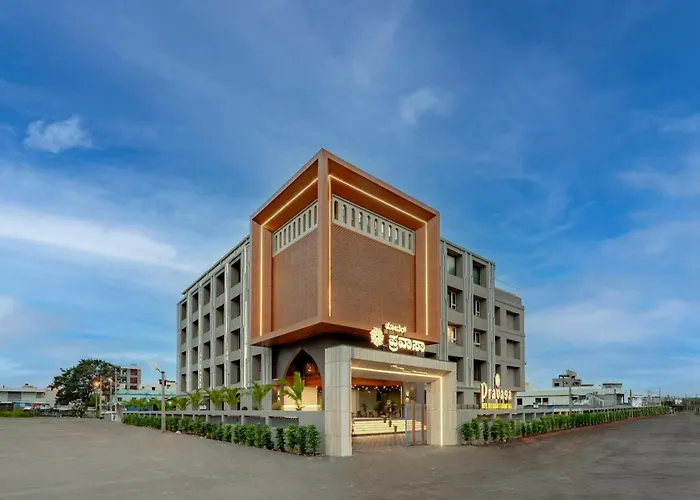 Pravasa Hotel Vijayapura