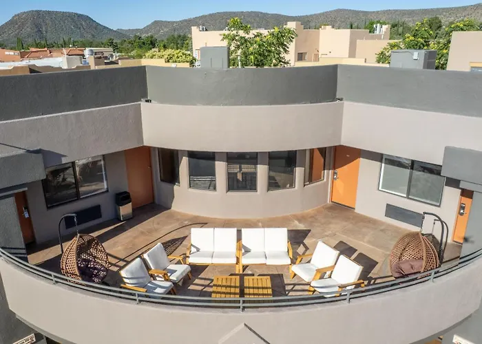 Wildflower Inn at Bell Rock