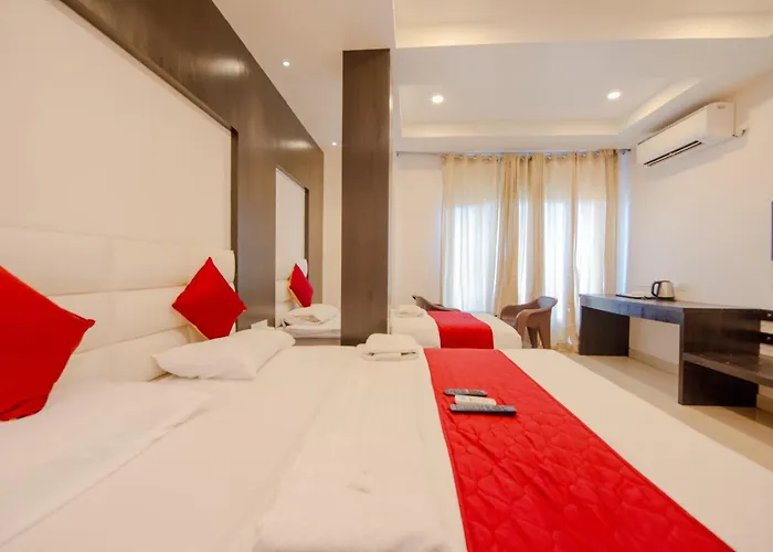 Hotel Horizon Hues