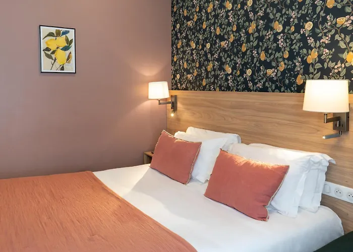 Hotel De France, Un Hotel Ammi