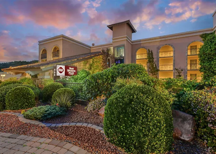 Best Western Plus Arroyo Roble Hotel & Creekside Villas
