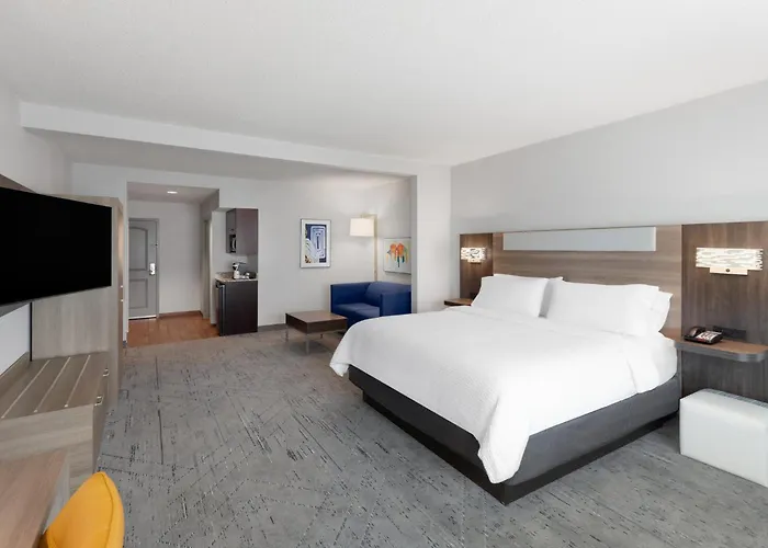 Holiday Inn Express Hotel & Suites Huntsville West - Research Park By Ihg