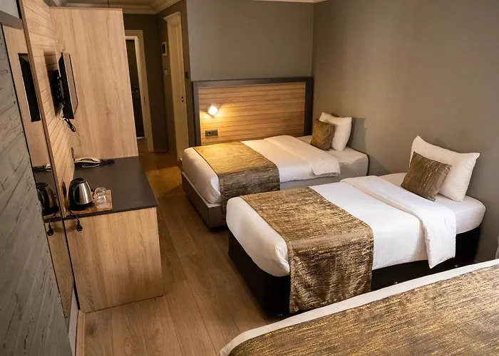 Çağ Otel