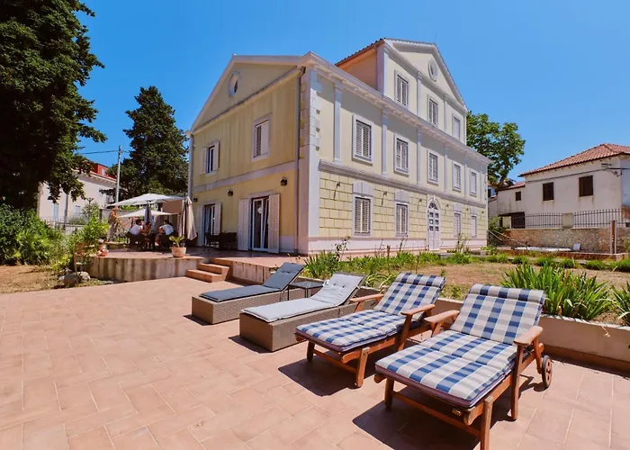 Captain' S Villa Boutique Hotel
