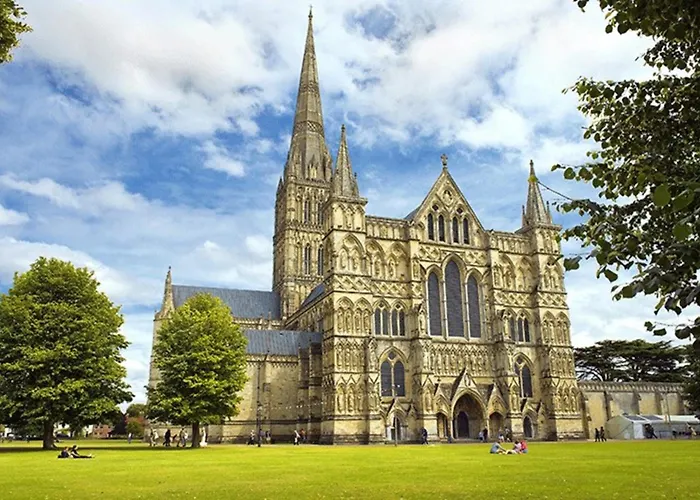 Holiday Inn Salisbury - Stonehenge By Ihg