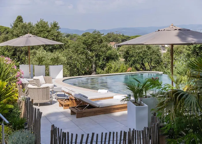 Tinah Saint-Tropez