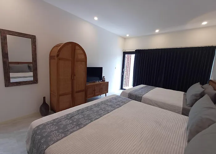 Dhm Hotel