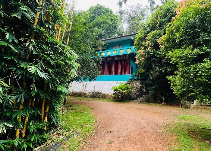 Sinharaja Retreat Hotel