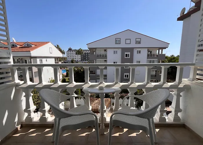 Conny'S Hotel (Adults Only)