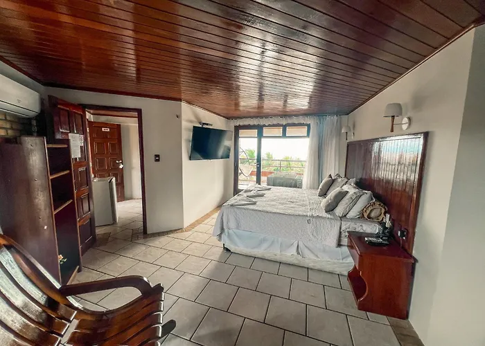 Falésia Praia Hotel