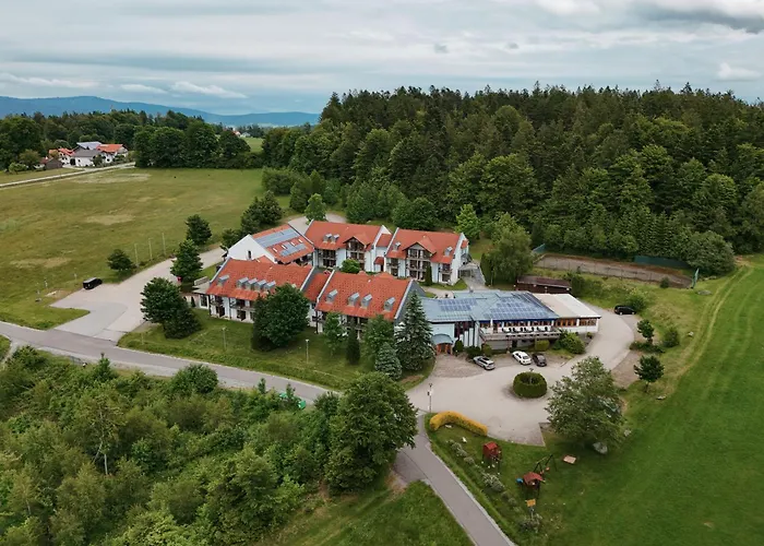 Hotel Sonnenhof - Tante ALMA`s Sommerfrische