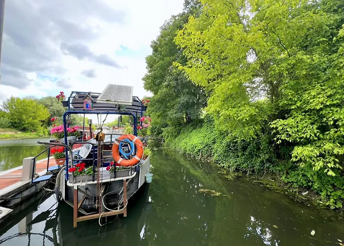 L'Escale Royale Poissy Ile De Migneaux - Seine