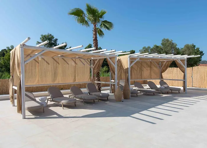 Linari Sea & Suites
