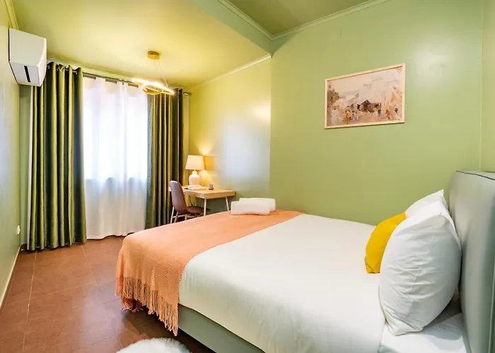 Cascais Cosy Home - Rooms With Private Bathroom