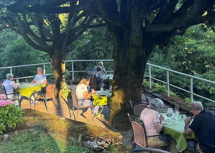 B&B Le Saut De La Bergere