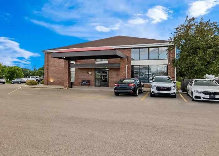 Super 8 By Wyndham Watertown Wi