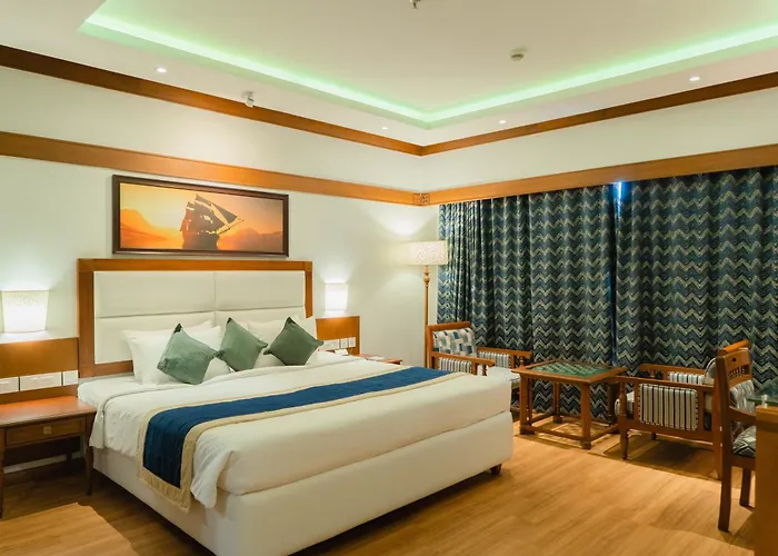 Ktdc Mascot Hotel - A Heritage Living Experience