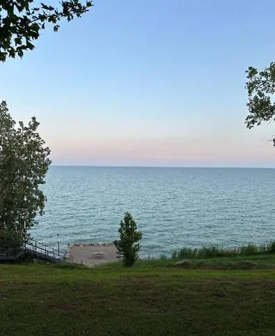 Lakeside Village Park Motel