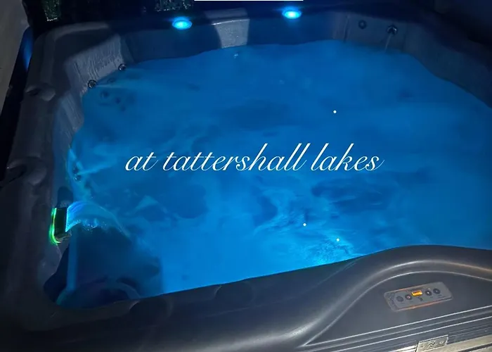 Lillies Luxury Pad At Tattershall Lakes
