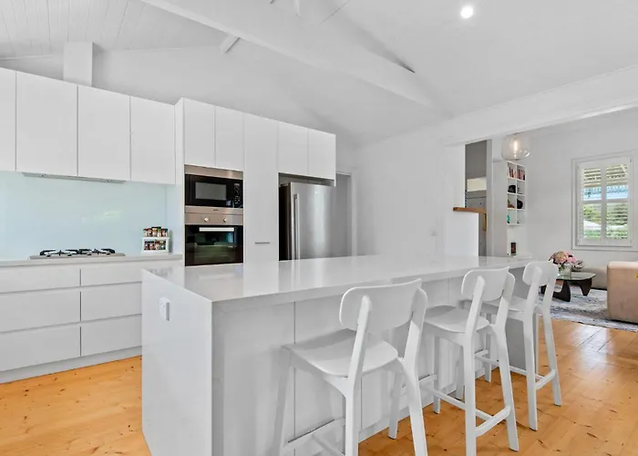 Coastal Charm In Prime Position