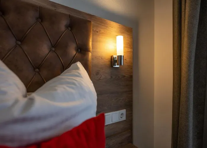 B&S Hotel