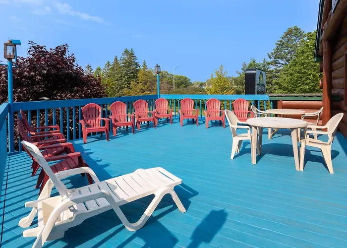 Days Inn By Wyndham Mackinaw City - Bridgeview Area