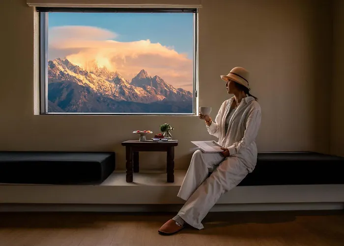 Mucheng Xichi Snow Mountain Art Resort Hotel