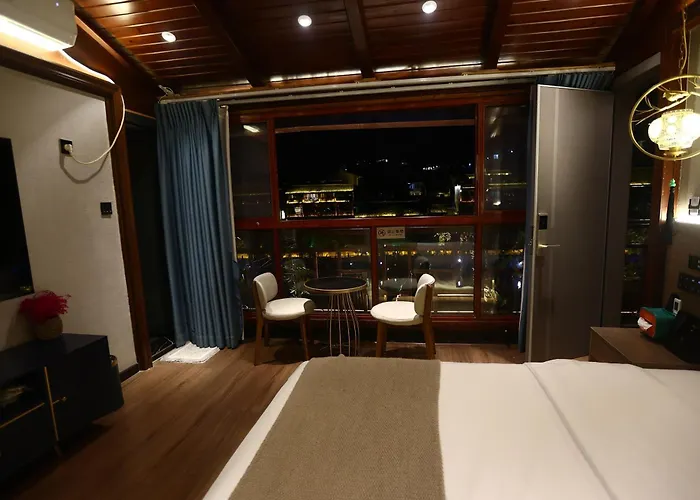 Shuiyun Zhijian Homestay