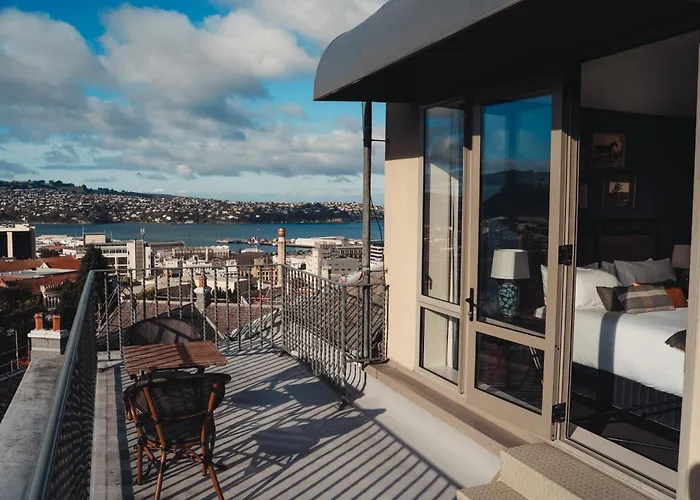 Dunedin House- Boutique Hotel