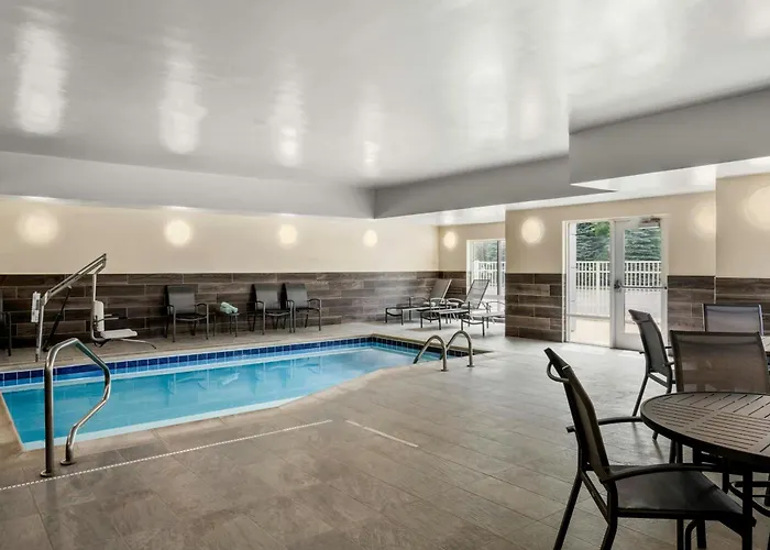 Fairfield Inn & Suites New Buffalo