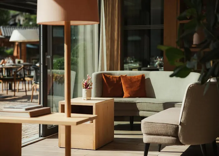Waldrast - Forestside Living