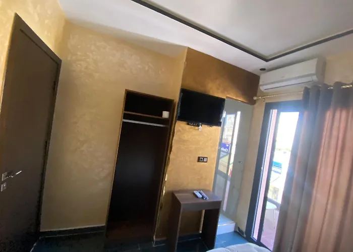 Hotel Andalus N16