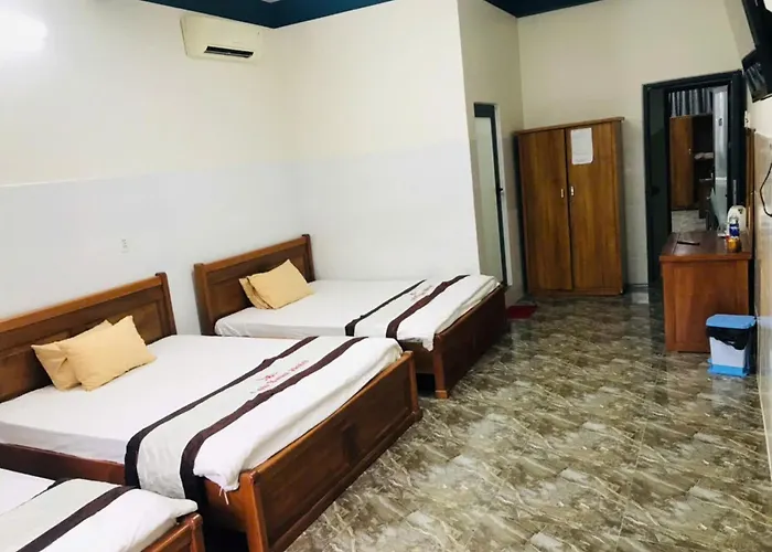 Yen Anh Xuan Hotel