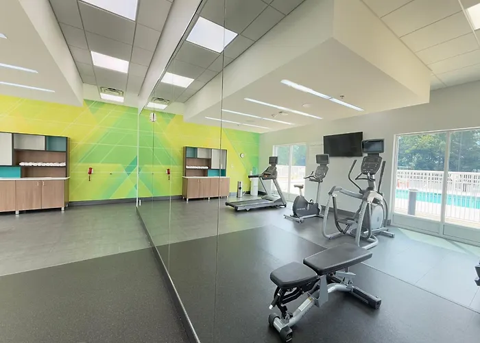 Holiday Inn & Suites - Fayetteville W-Fort Bragg Area By Ihg