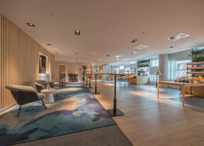 Crowne Plaza Utrecht - Central Station By Ihg