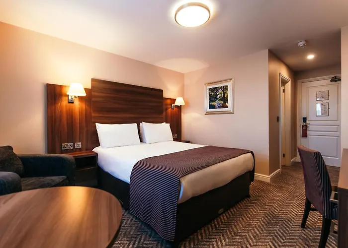 Dillon'S Hotel