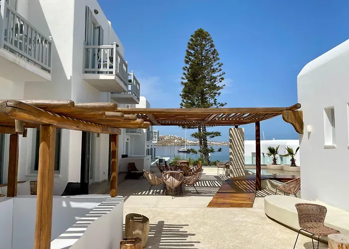 Poseidon Hotel Suites