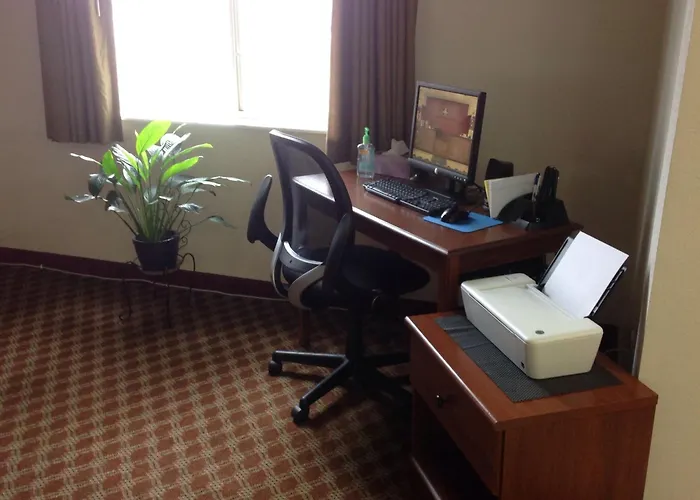 Best Western Plus Wakeeney Inn & Suites