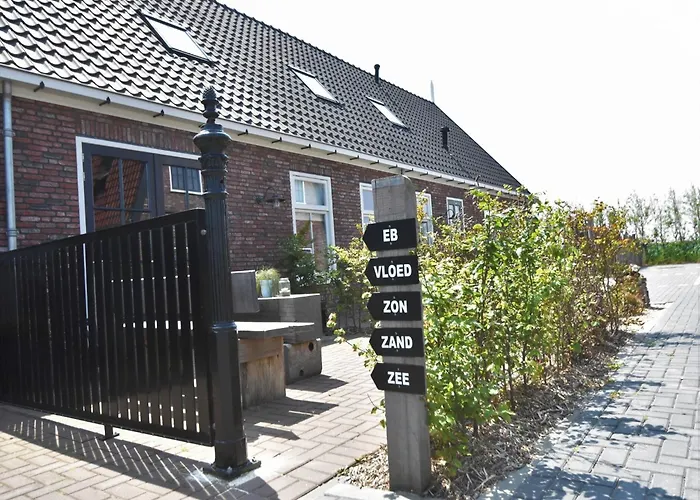 Holiday Home Near Groote Keeten Beach