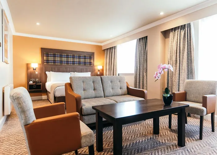 Dillon'S Hotel