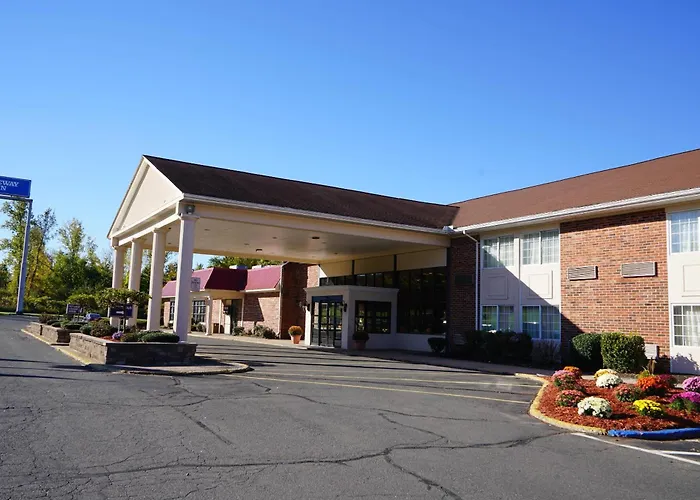Rodeway Inn & Suites East Windsor